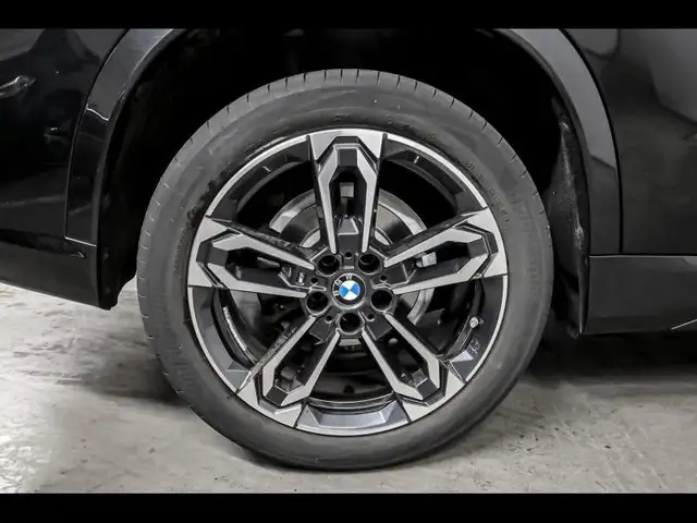 BMW X1 view 7