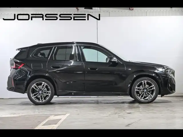 BMW X1 view 3