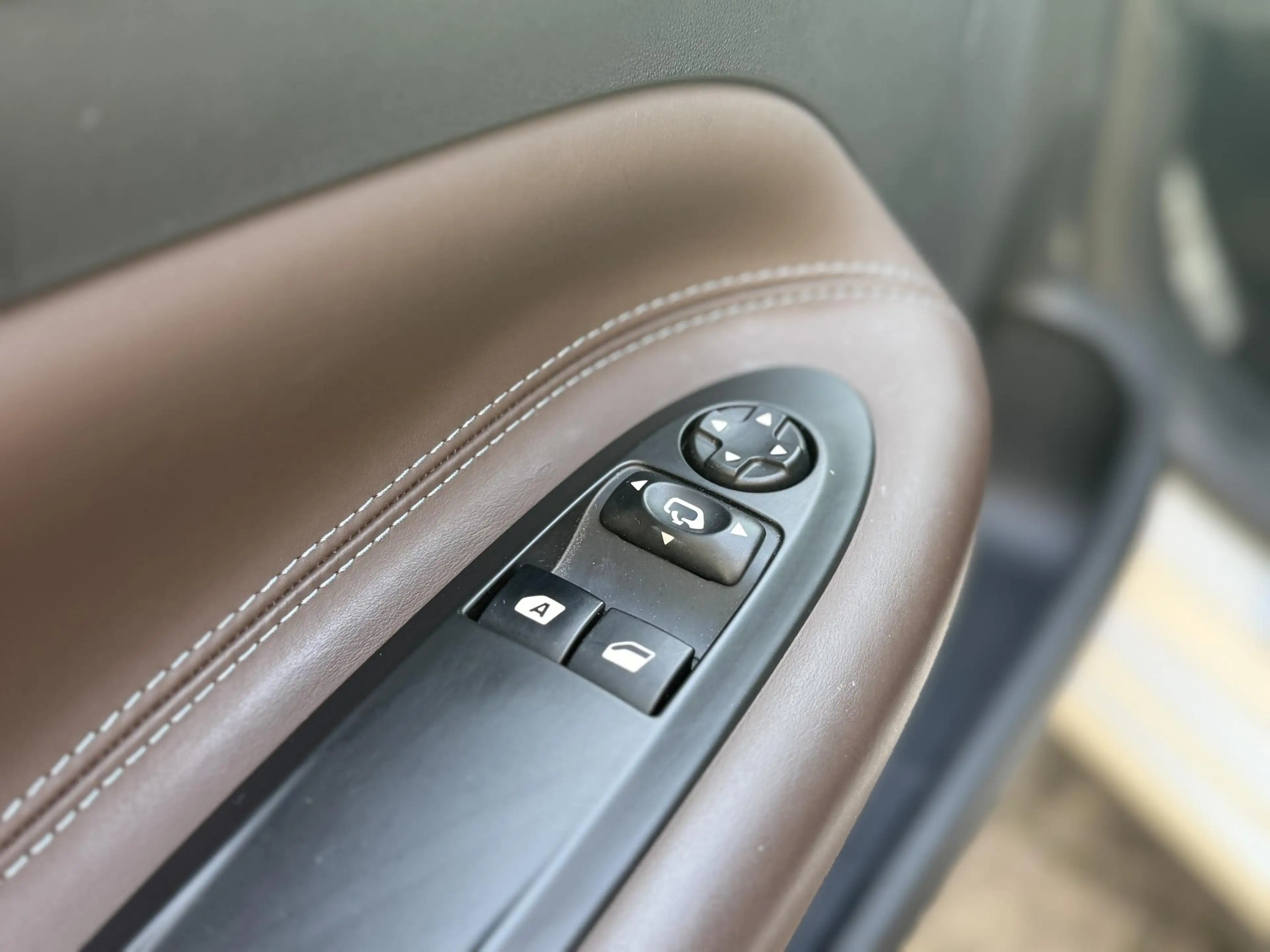 DS Automobiles DS 3 1.2 PureTech Sport Chic l Origineel Nederlands l N — photo 23