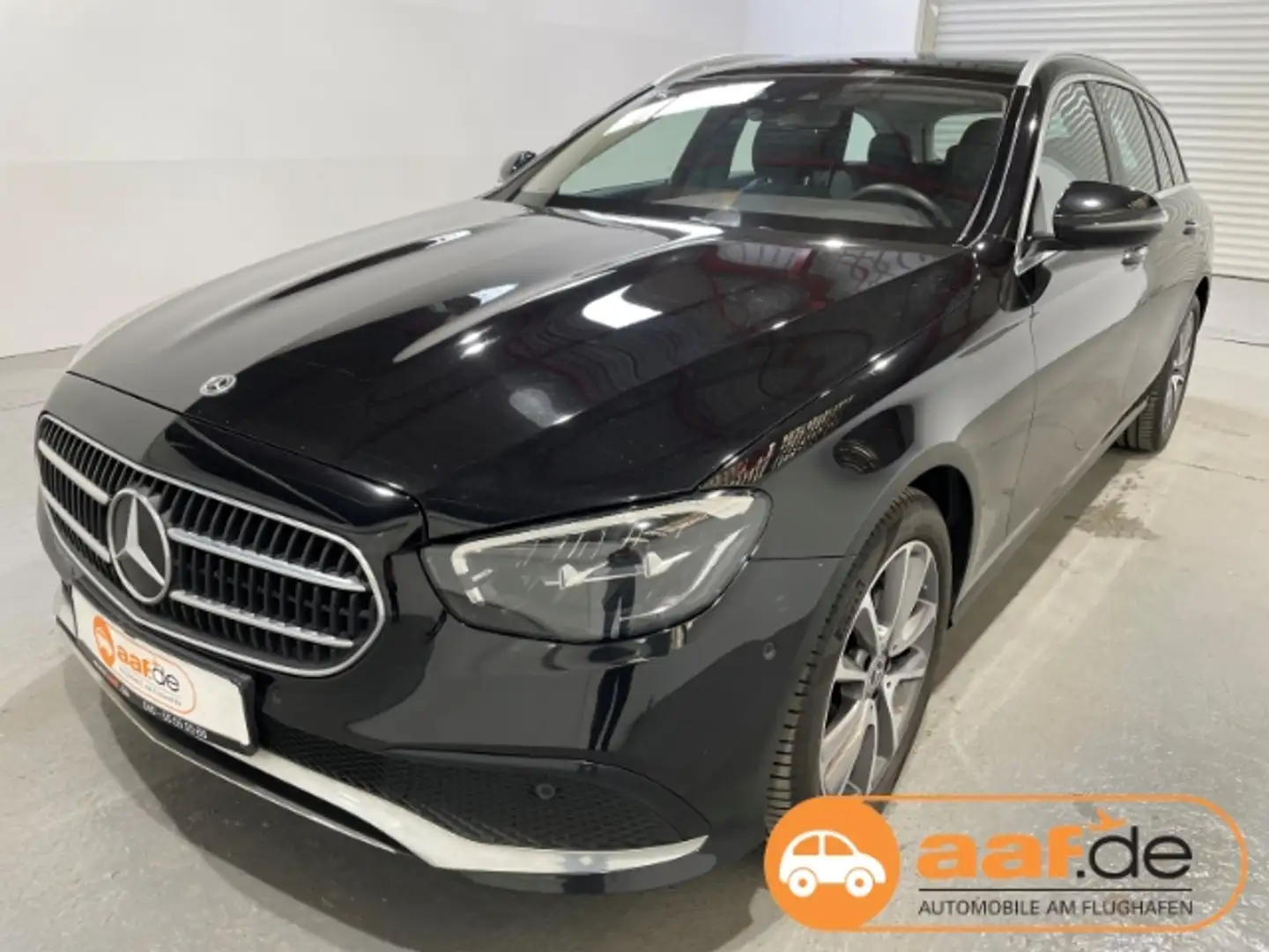 Mercedes-Benz E 220 T d Avantgarde Automatik EU6d Pano LED Noir - 1