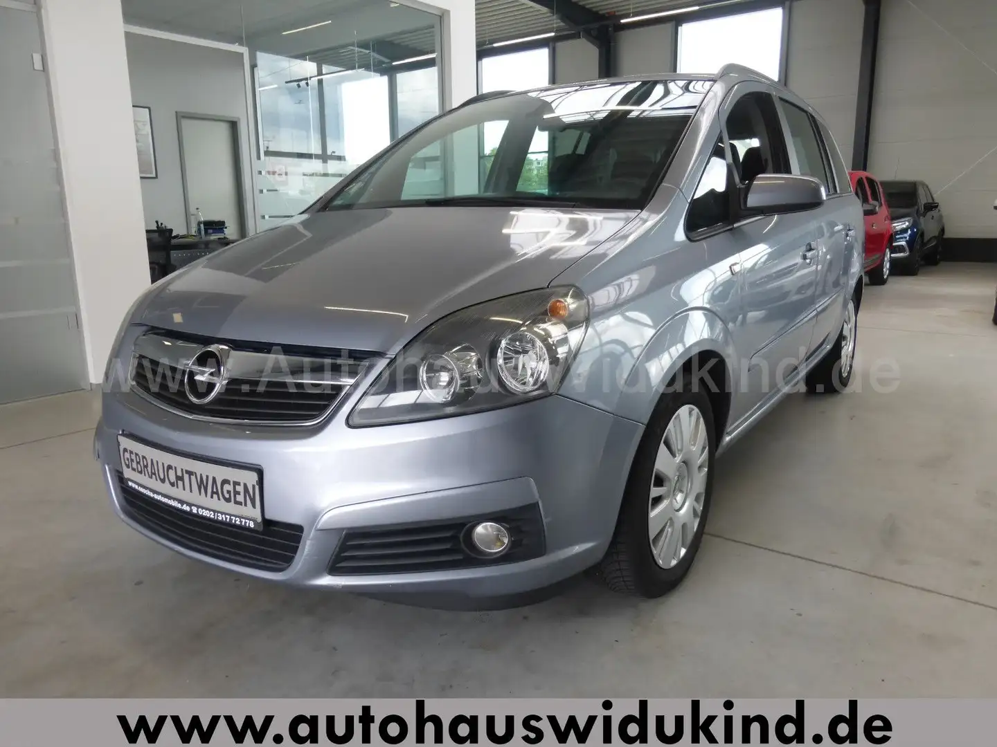 Opel Zafira B 1.6 Edition Klima 7 Sitzer TÜV 03 2027 Argento - 1