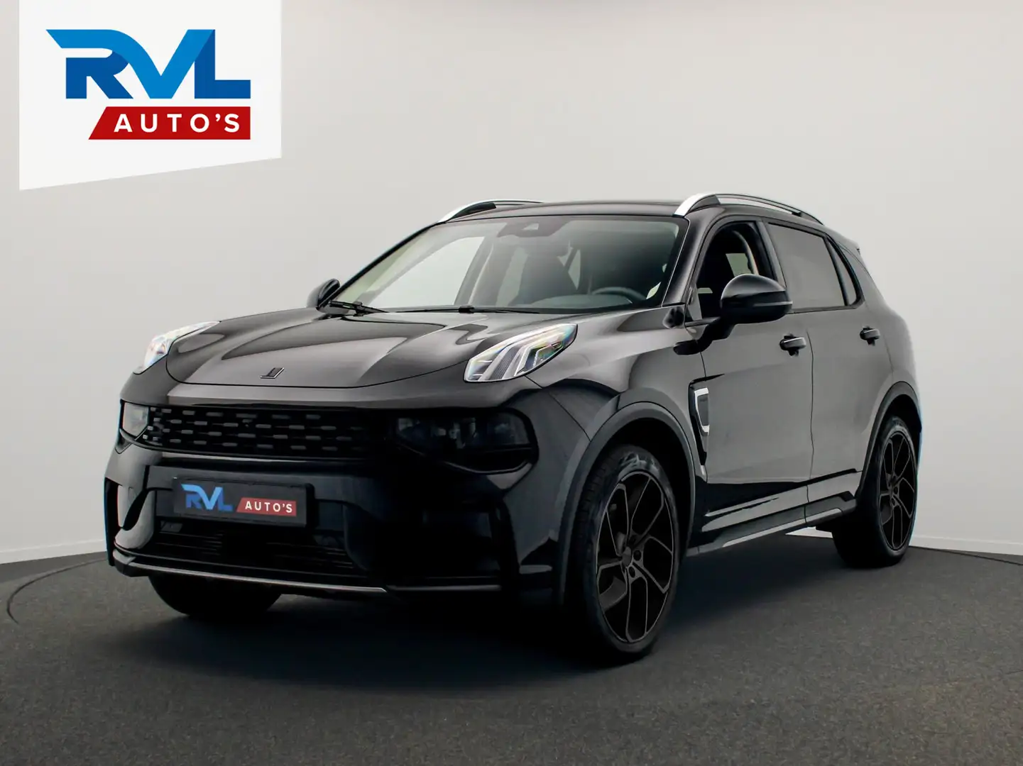 Lynk & Co 01 1.5 261PK Plug-in Hybrid Black pakket* Trekhaak* 3 Zwart - 1