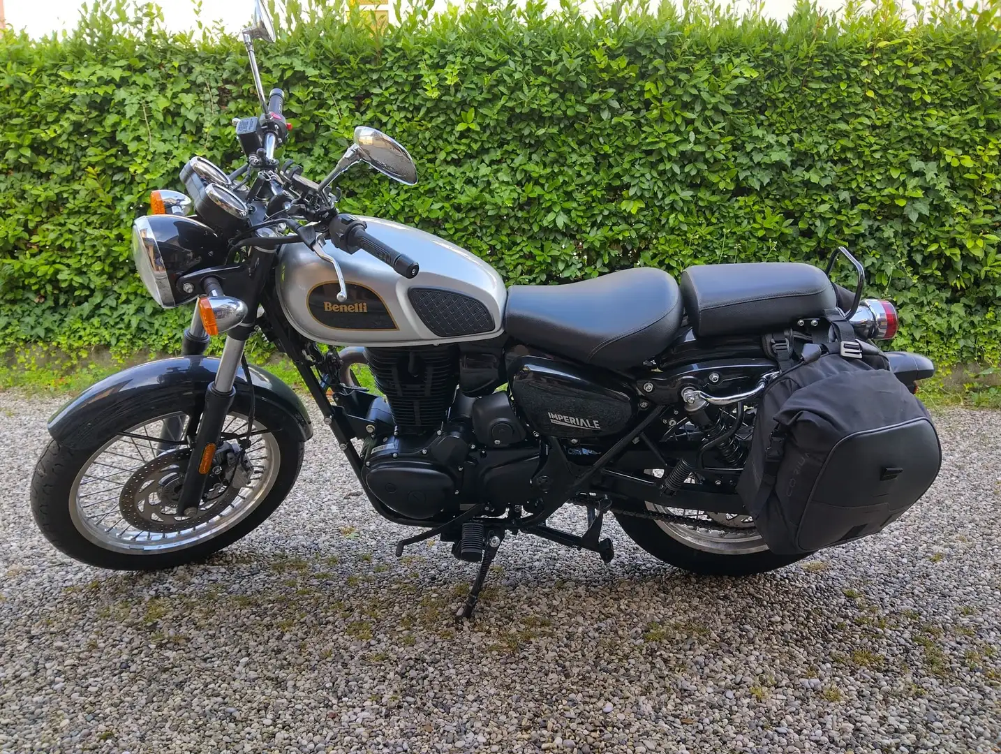 Benelli Imperiale 400 Argento - 1