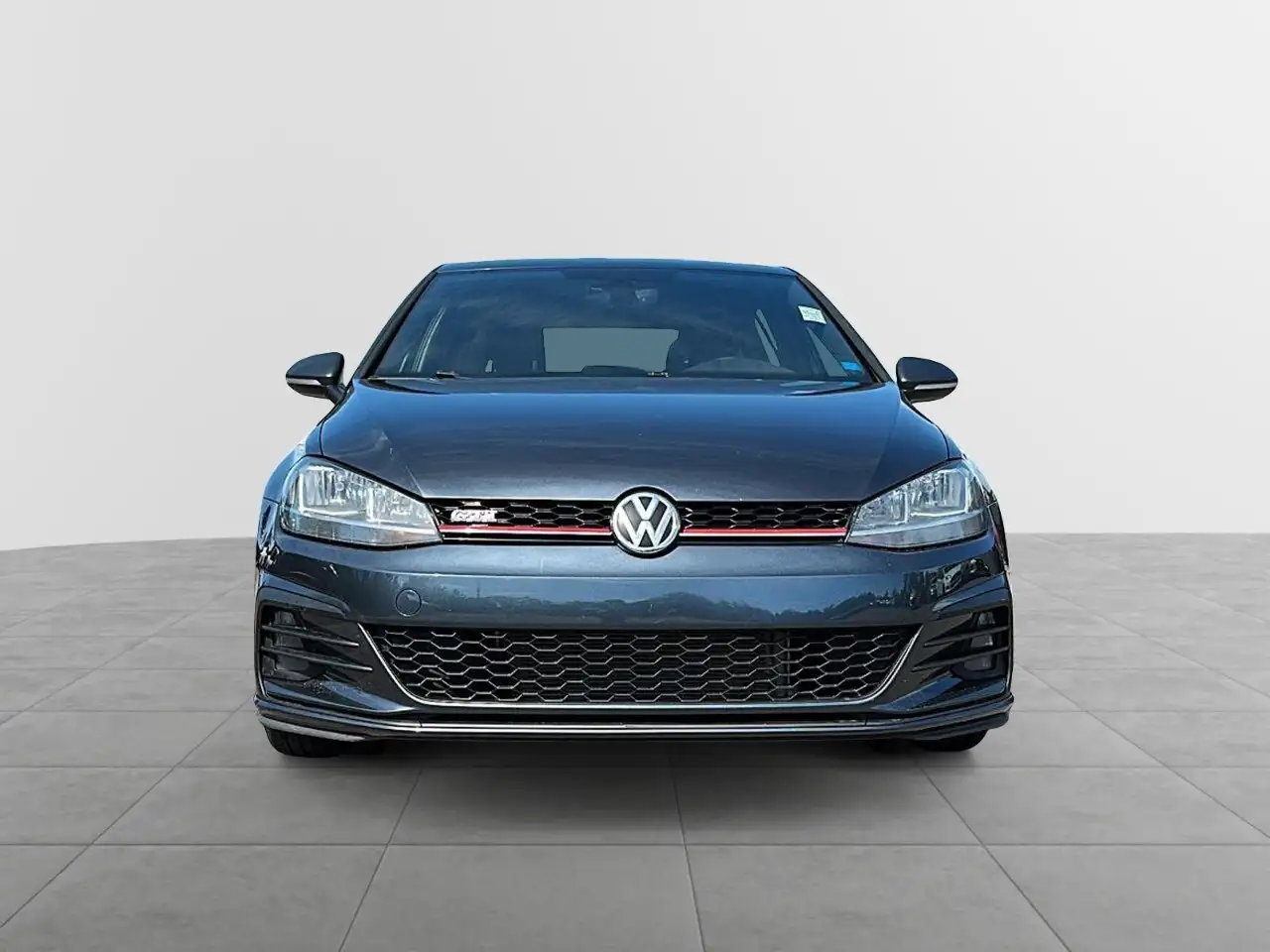 Volkswagen Golf GTI снимка Volkswagen Golf GTI