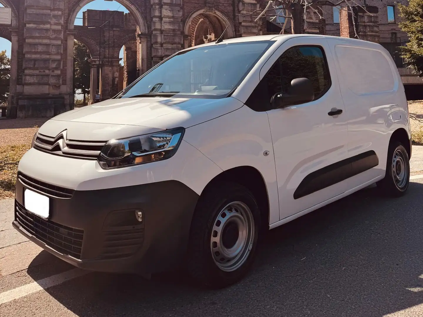 Citroen Berlingo 1.5 BLUEHDI 102CV S&S CLUB VAN N1 AUTOCARRO 3POSTI Bílá - 1