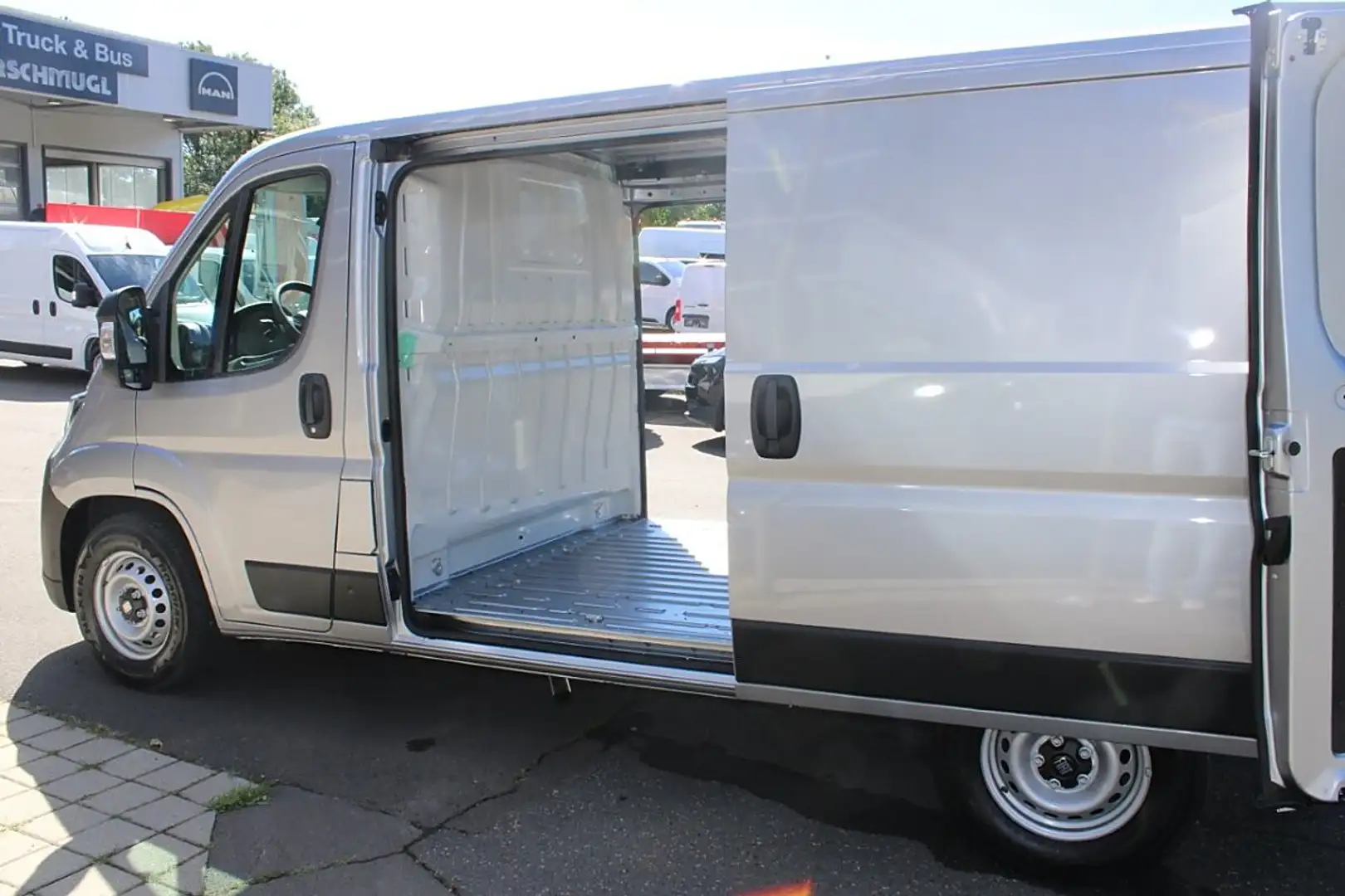 Fiat Ducato KW35 L2H1 140 Automatik Voll Led Abstand... Grau - 1