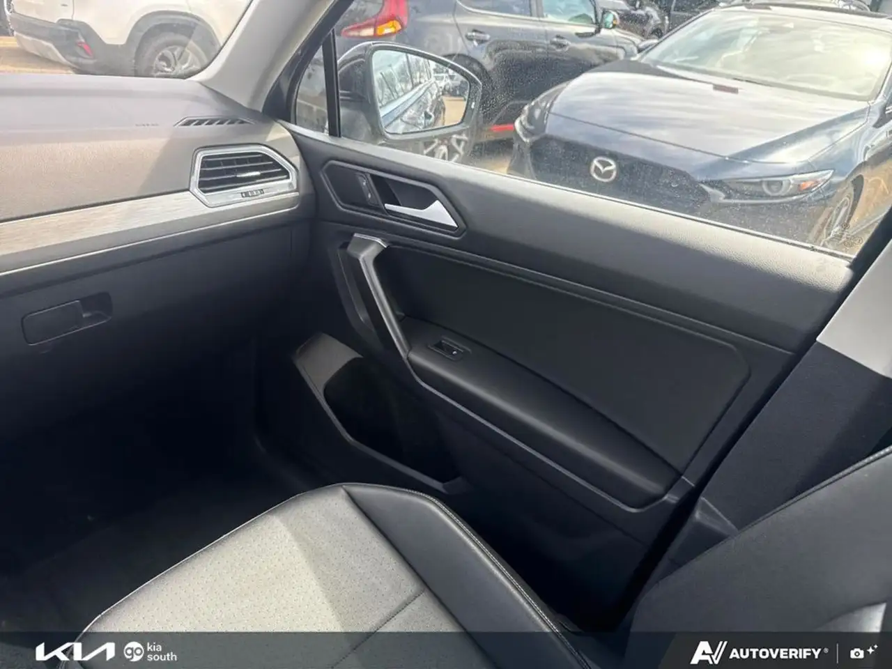 Volkswagen Tiguan снимка Volkswagen Tiguan