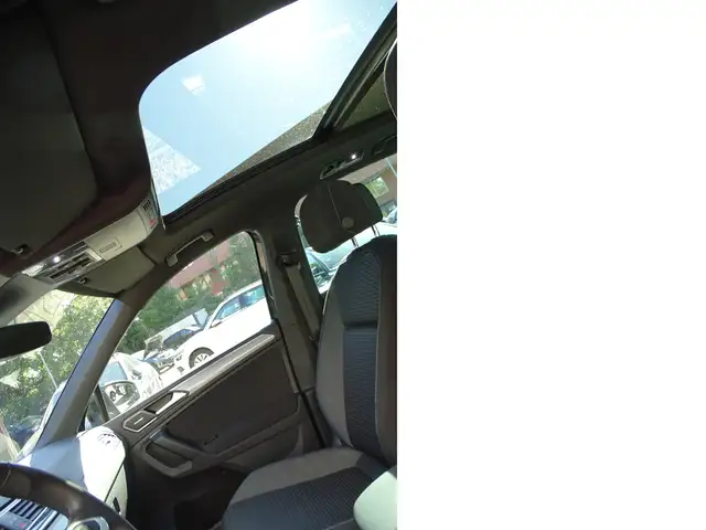 Volkswagen Tiguan view 14