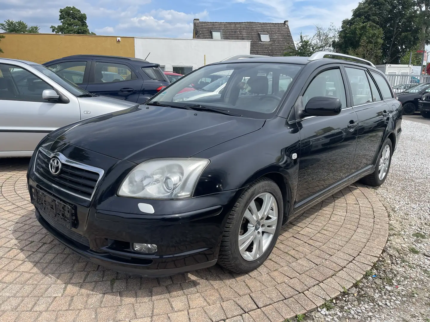 Toyota Avensis 2.4 Sol Mit Neuen Tüv in Guten Zustand Schwarz - 2