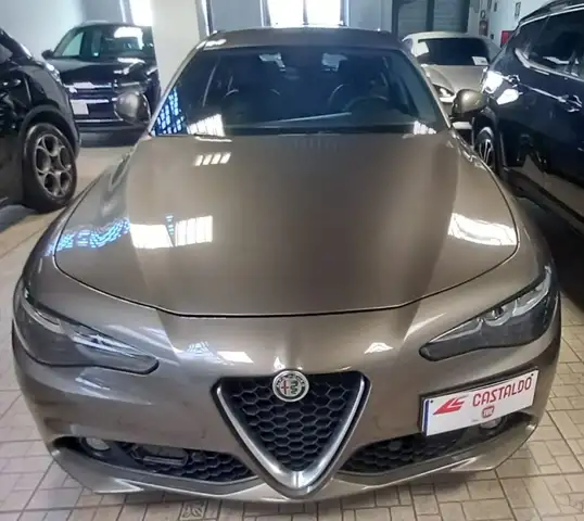 Alfa Romeo Giulia 2.2 Turbodiesel 180 CV Super MANUALE