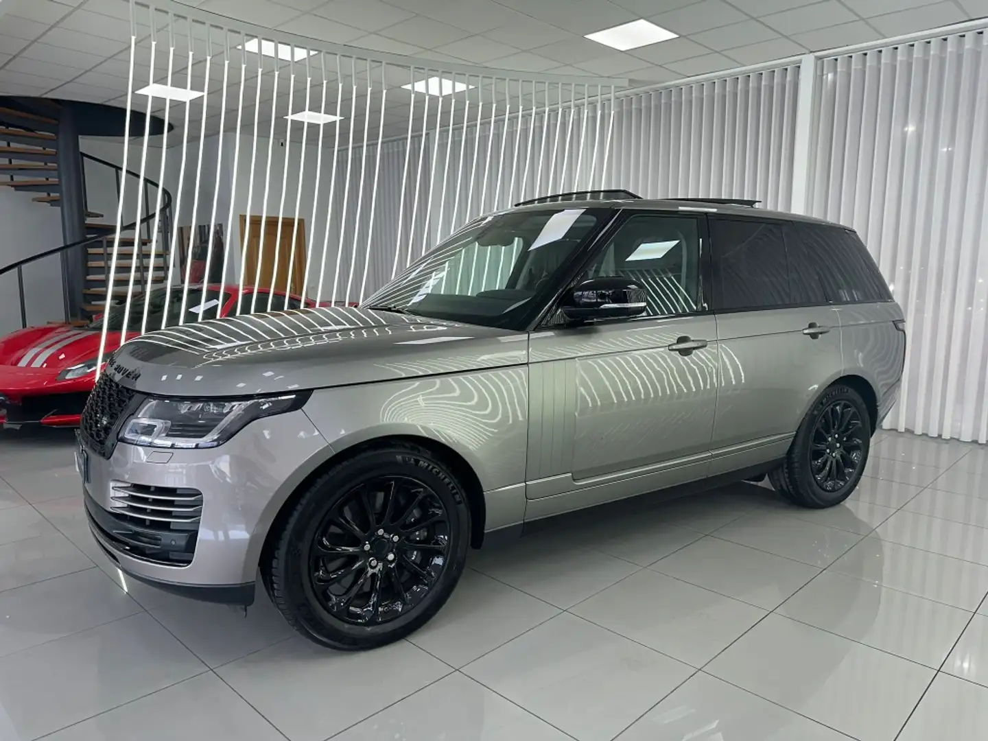 Land Rover Range Rover 2.0 i4 PHEV Vogue 4WD Aut. Gris - 2