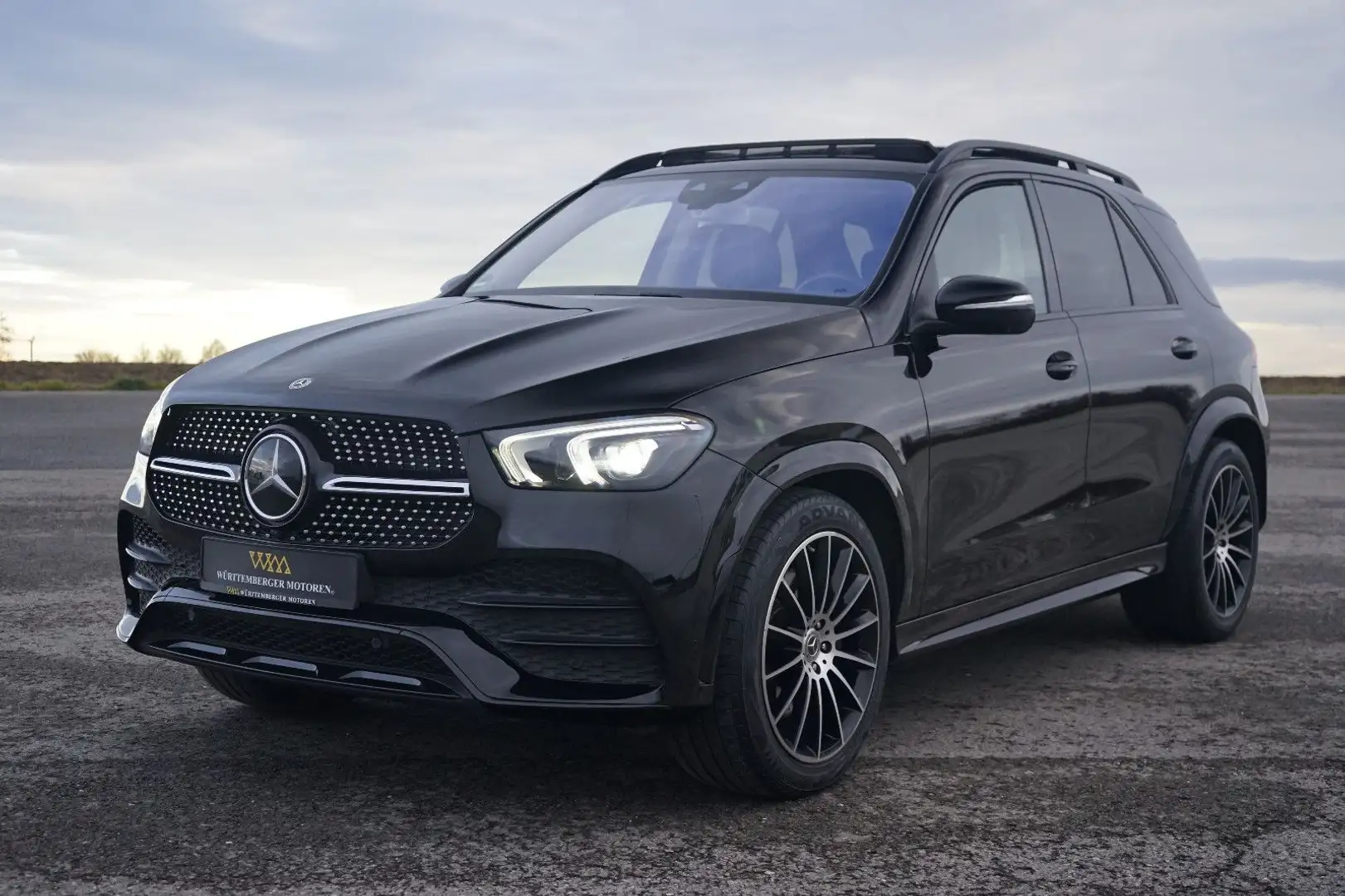Mercedes-Benz GLE 350 d 4Matic*AMG*PANO*STHZG*NIGHT*360°*BURM* Schwarz - 1