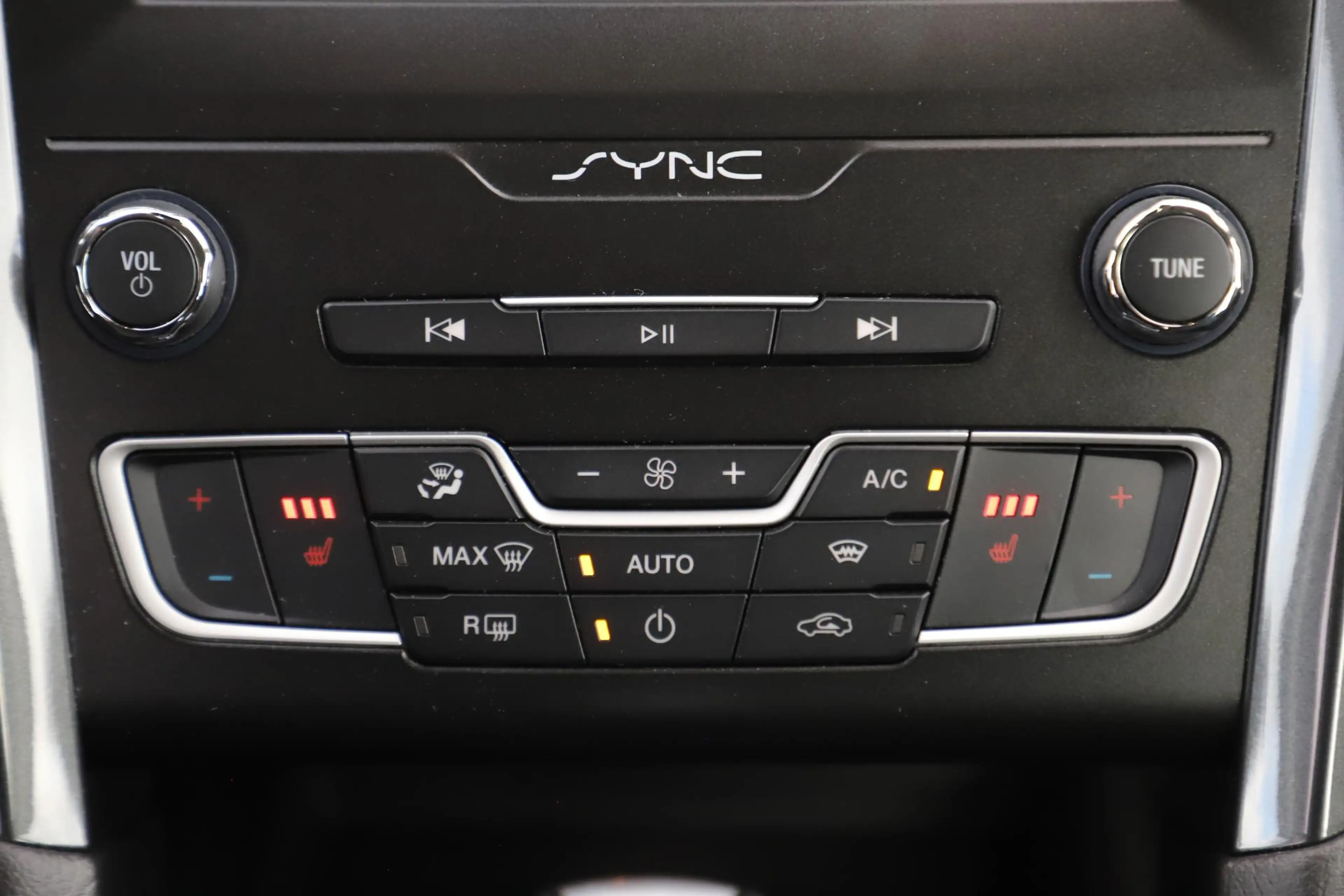 Ford Mondeo Wagon 2.0 IVCT HEV Titanium 17 inch LMV Carplay An — photo 11