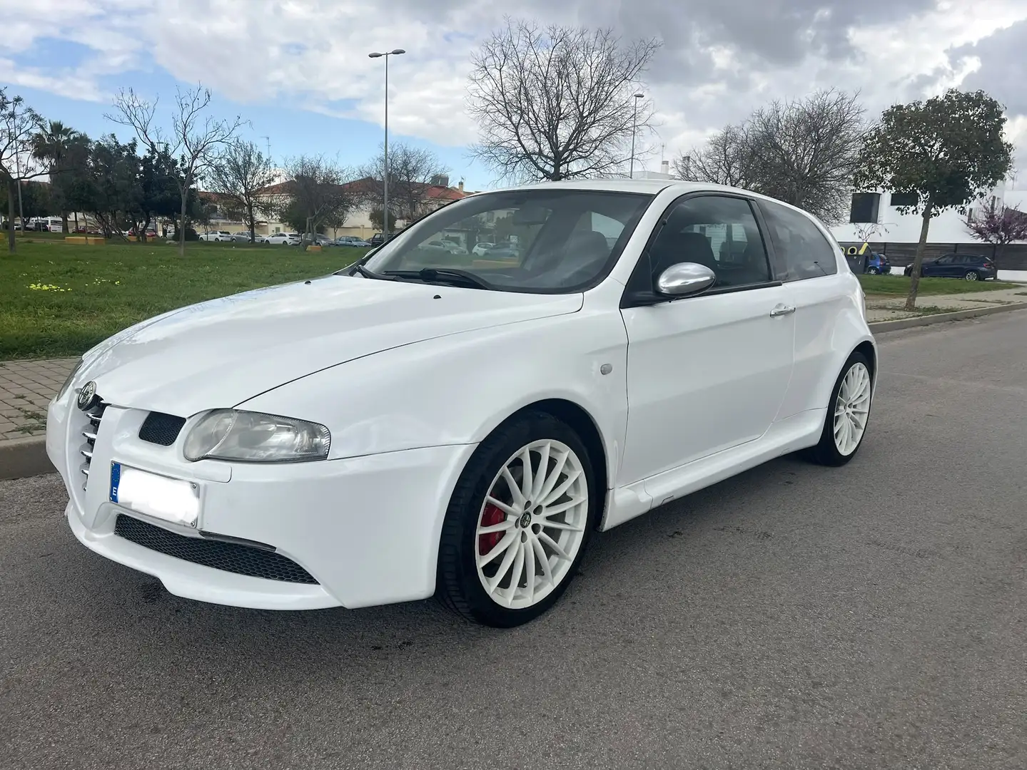 Alfa Romeo 147 3.2 V6 GTA 24v 6M - 2