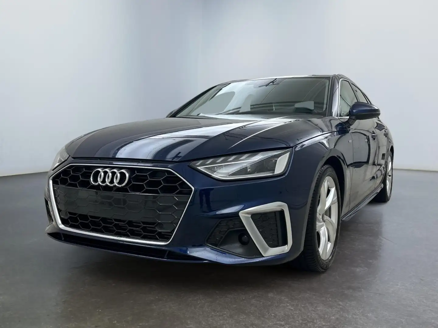 Audi A4 S Line Plus 40 2.0 TFSI 204PS/150kW S-tronic 20... Blau - 2