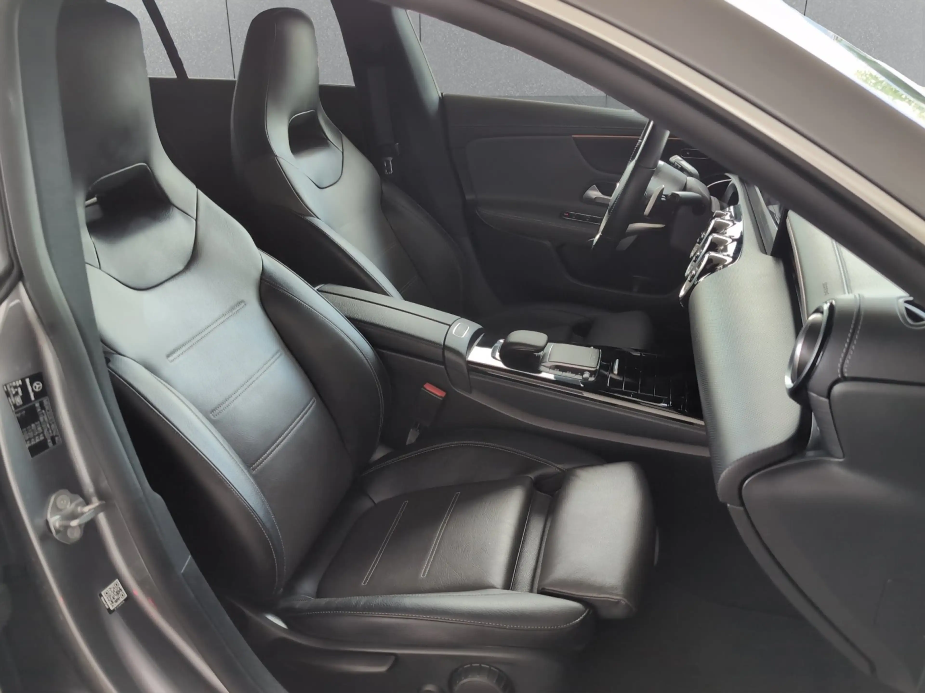 Mercedes-Benz CLA 200 D SB 4M AMG/Multibeam/Distro/360°/MBux — photo 6