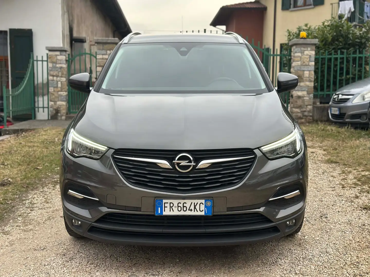 Opel Grandland Grandland X 1.6 diesel Ecotec Start&Stop Ultimate Grau - 2