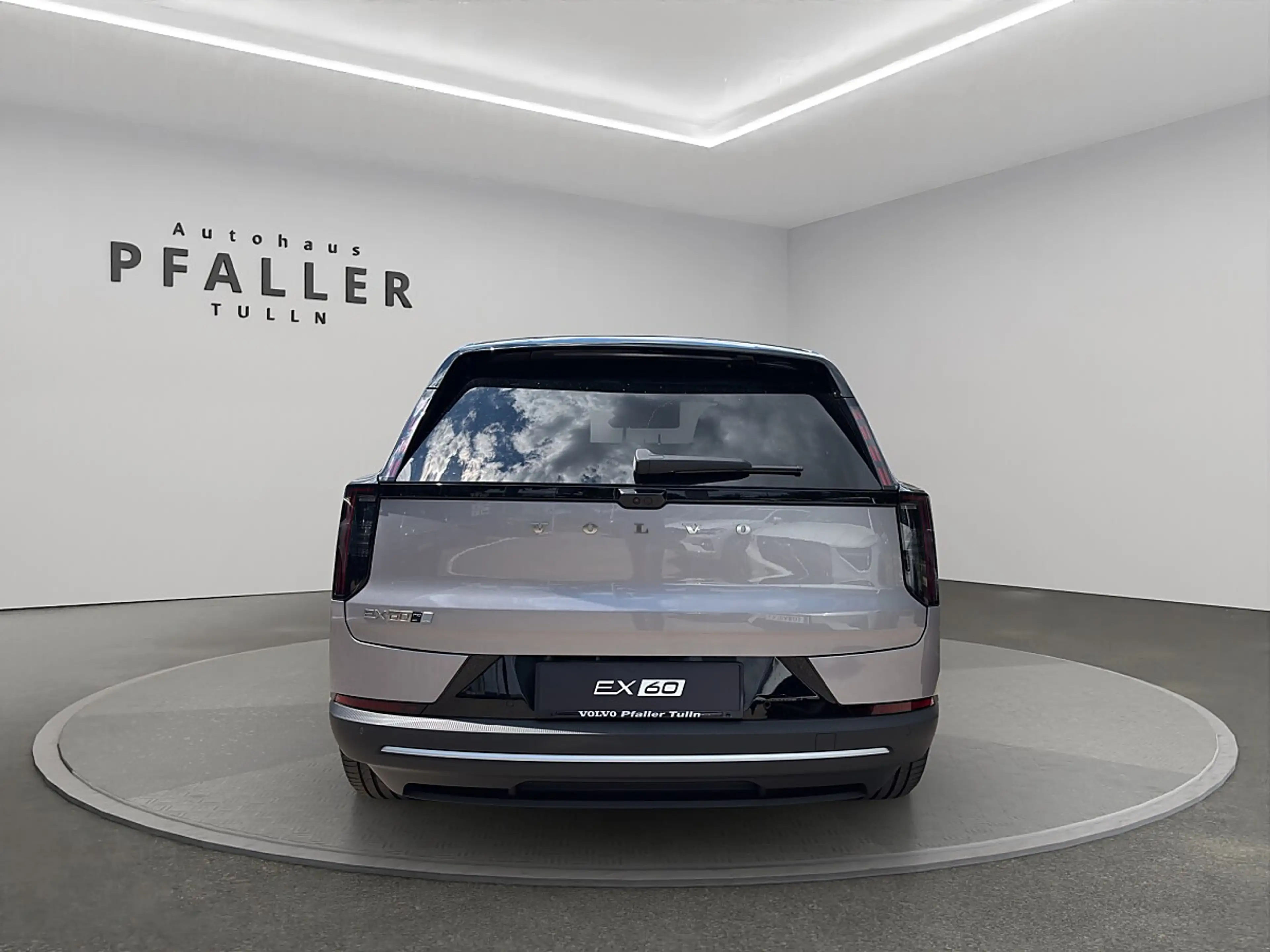 Volvo EX60 P10 Ultra 95kWh AWD — photo 9