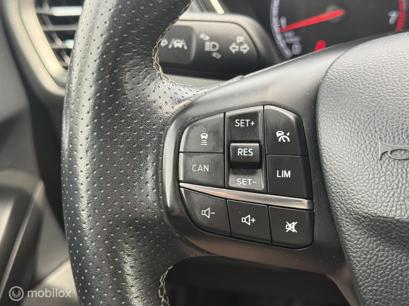 Ford Focus 2.3 EcoBoost ST-3 PANO|B&O|KEYLESS|CAMERA|280PK| — photo 26