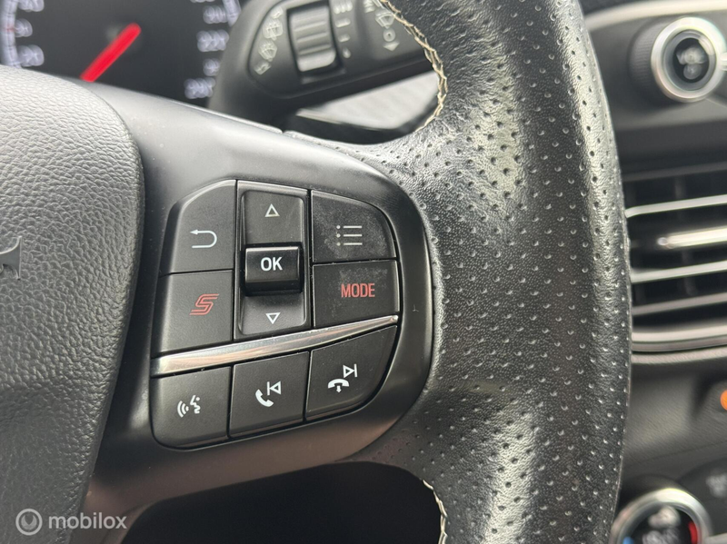 Ford Focus 2.3 EcoBoost ST-3 PANO|B&O|KEYLESS|CAMERA|280PK| — photo 27