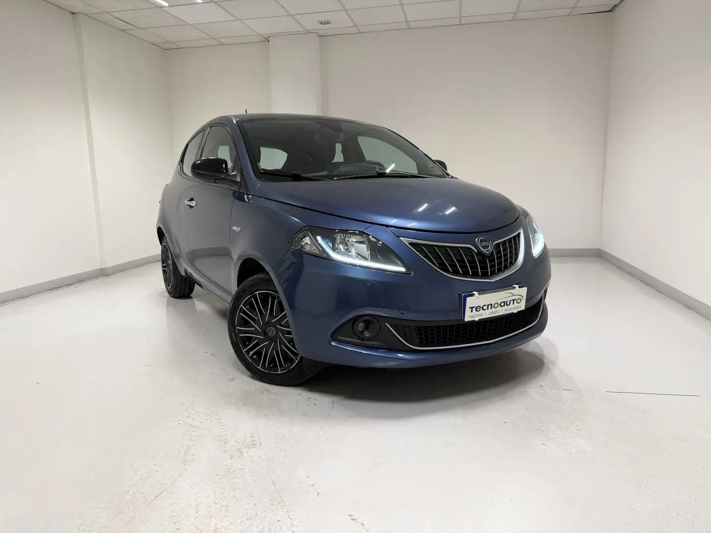 Lancia Ypsilon Ypsilon 1.0 FireFly 5Pt S&S Hybrid Gold Blu/Azzurro - 2