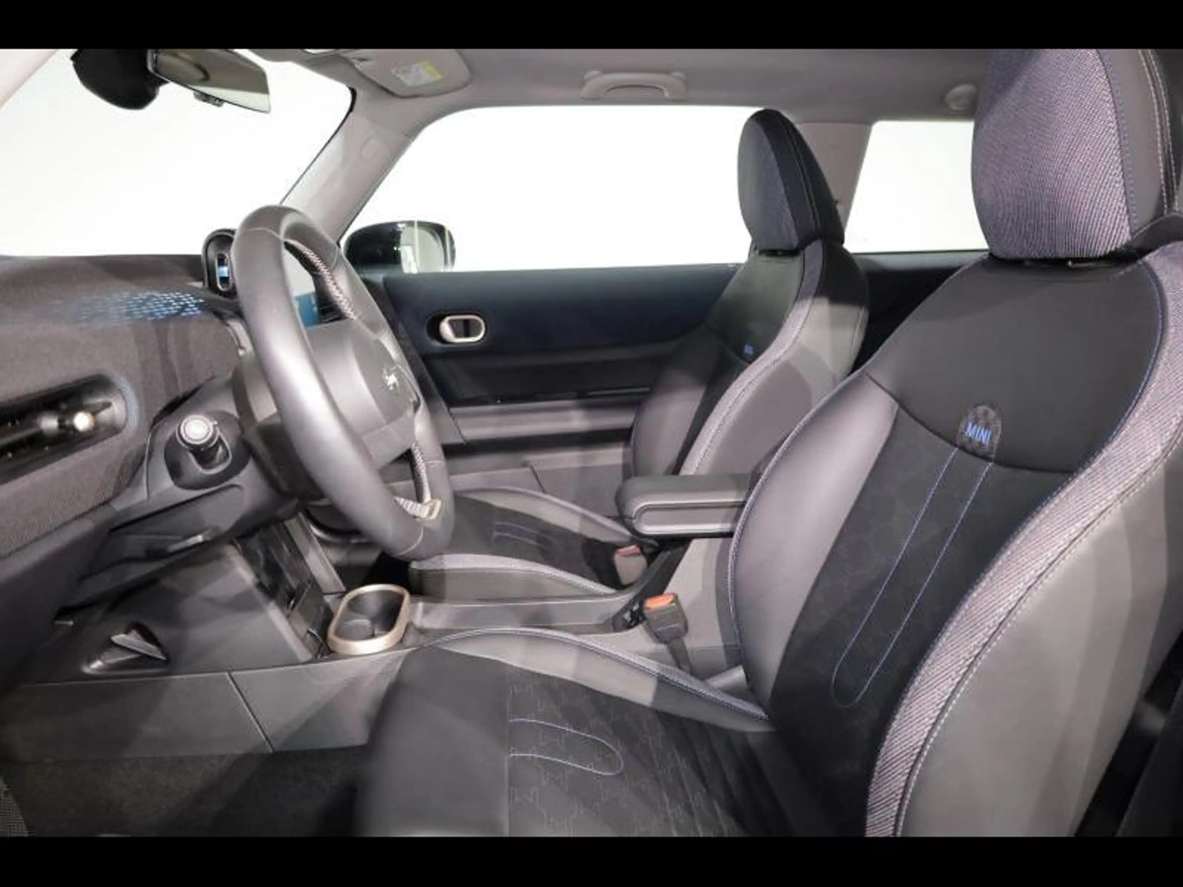 MINI Cooper C — photo 9