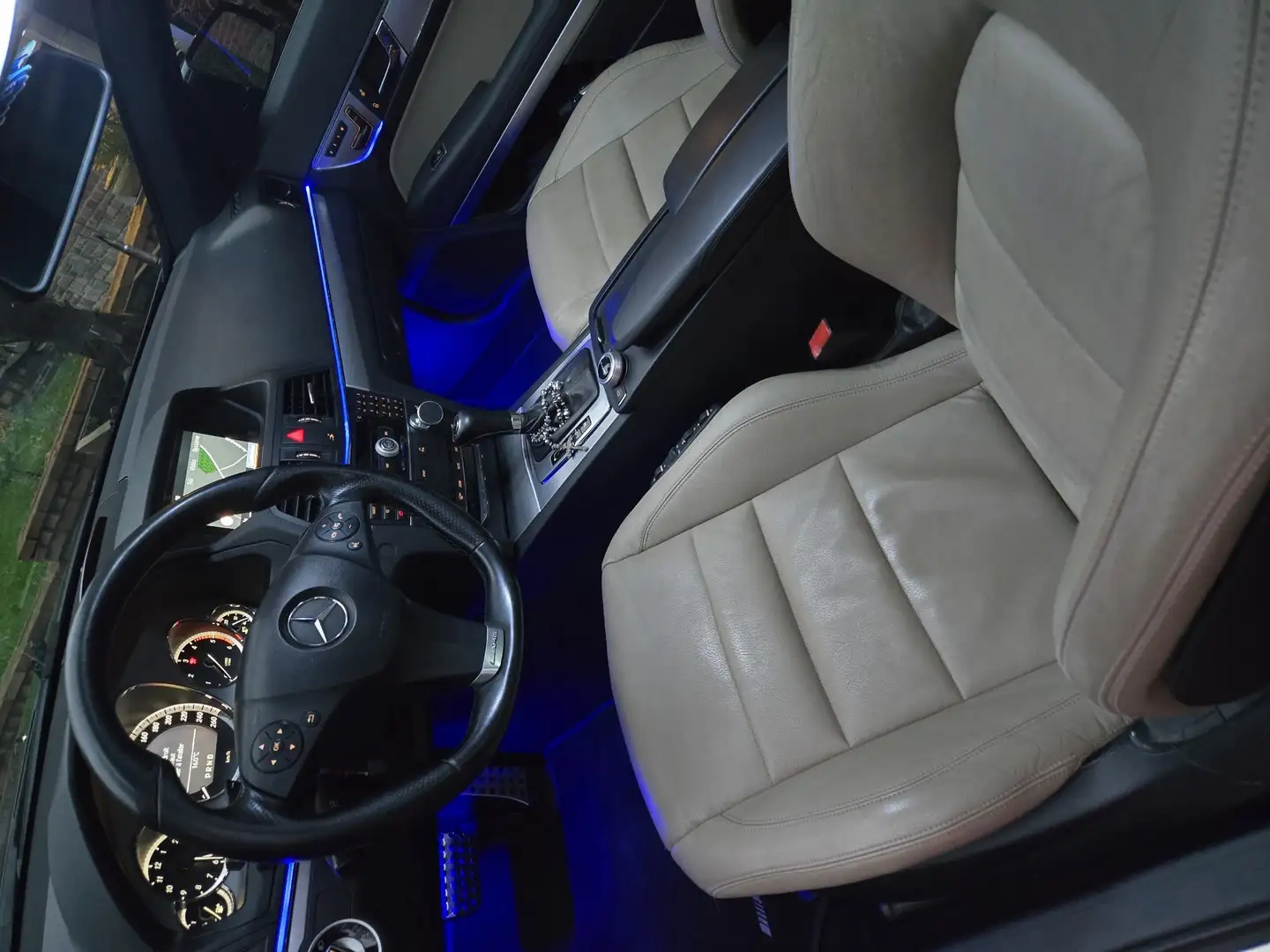 Mercedes-Benz E 220 COUPE CDI BE Avantgarde - 2