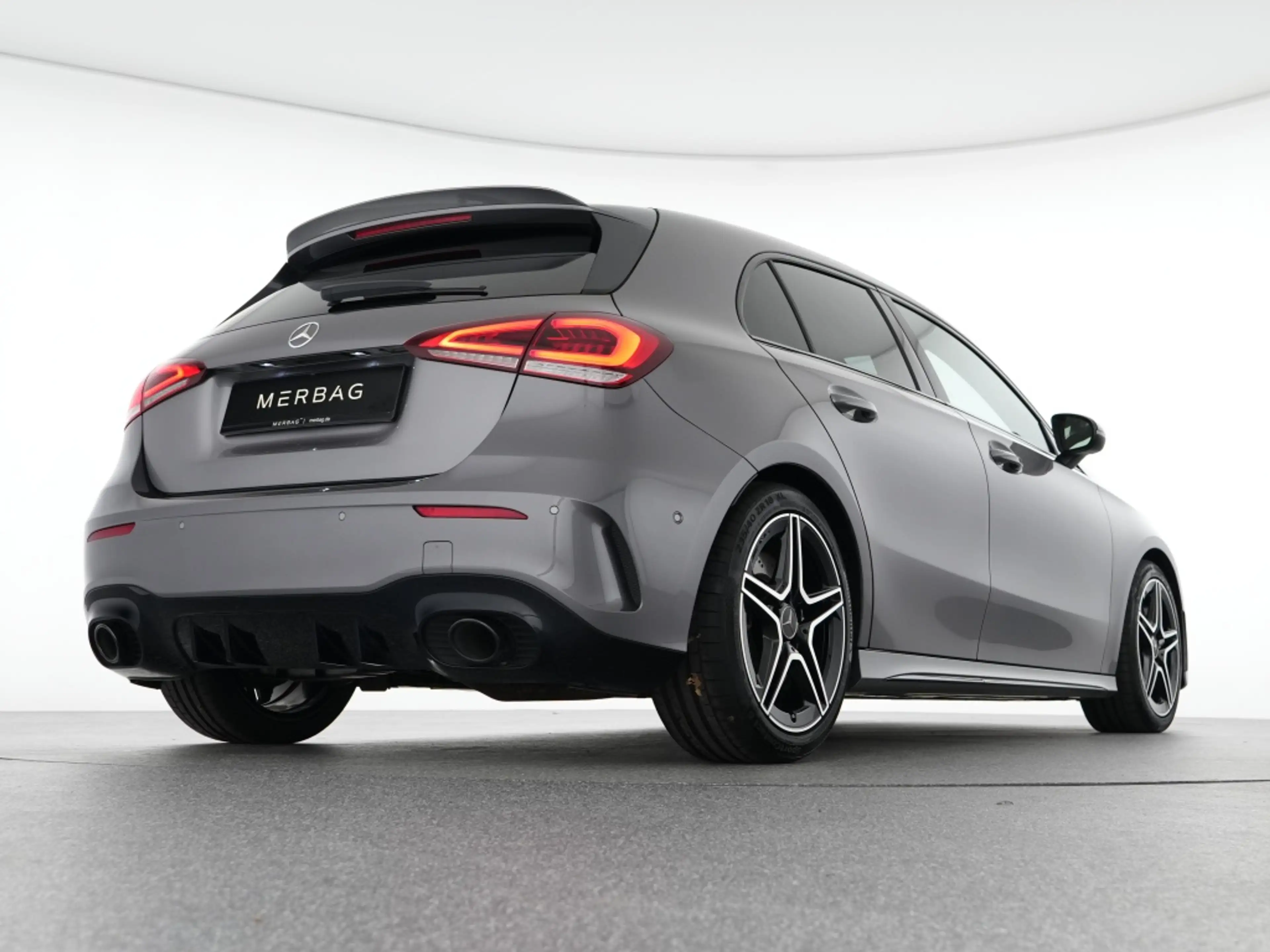 Mercedes-Benz A 35 AMG 4MATIC Night LED Automatik Navigation — photo 9