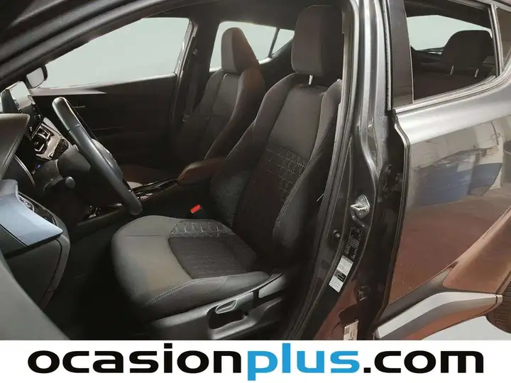 Toyota C-HR 125H Advance 2021, foto 9