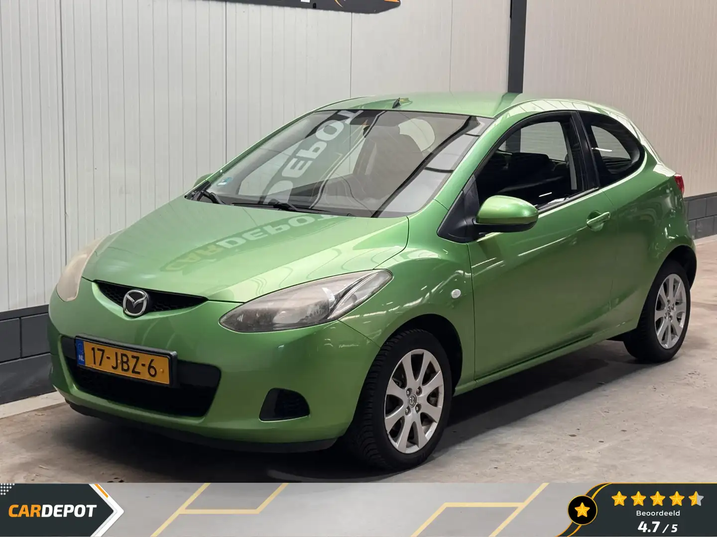Mazda 2 1.3 S-VT Touring Groen - 1