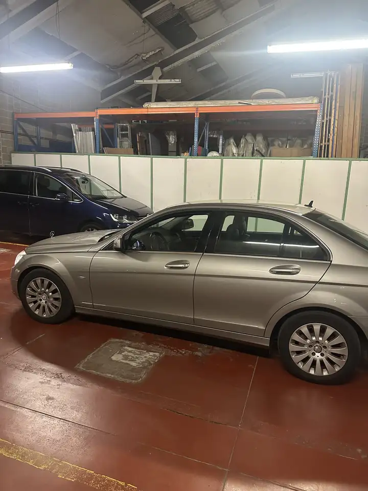 Mercedes-Benz C 220