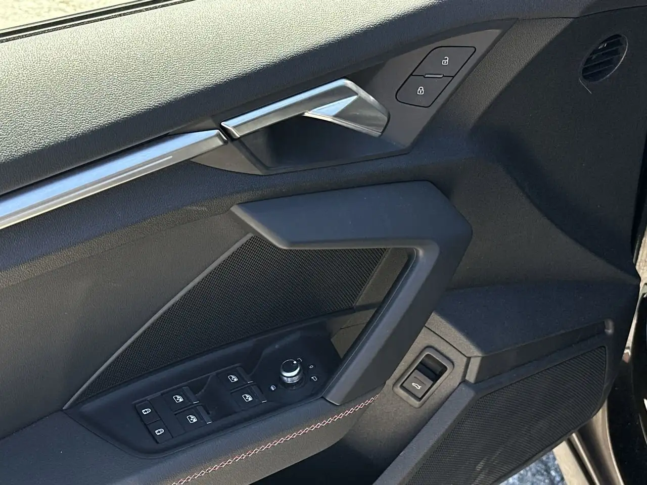 Audi S3 снимка Audi S3