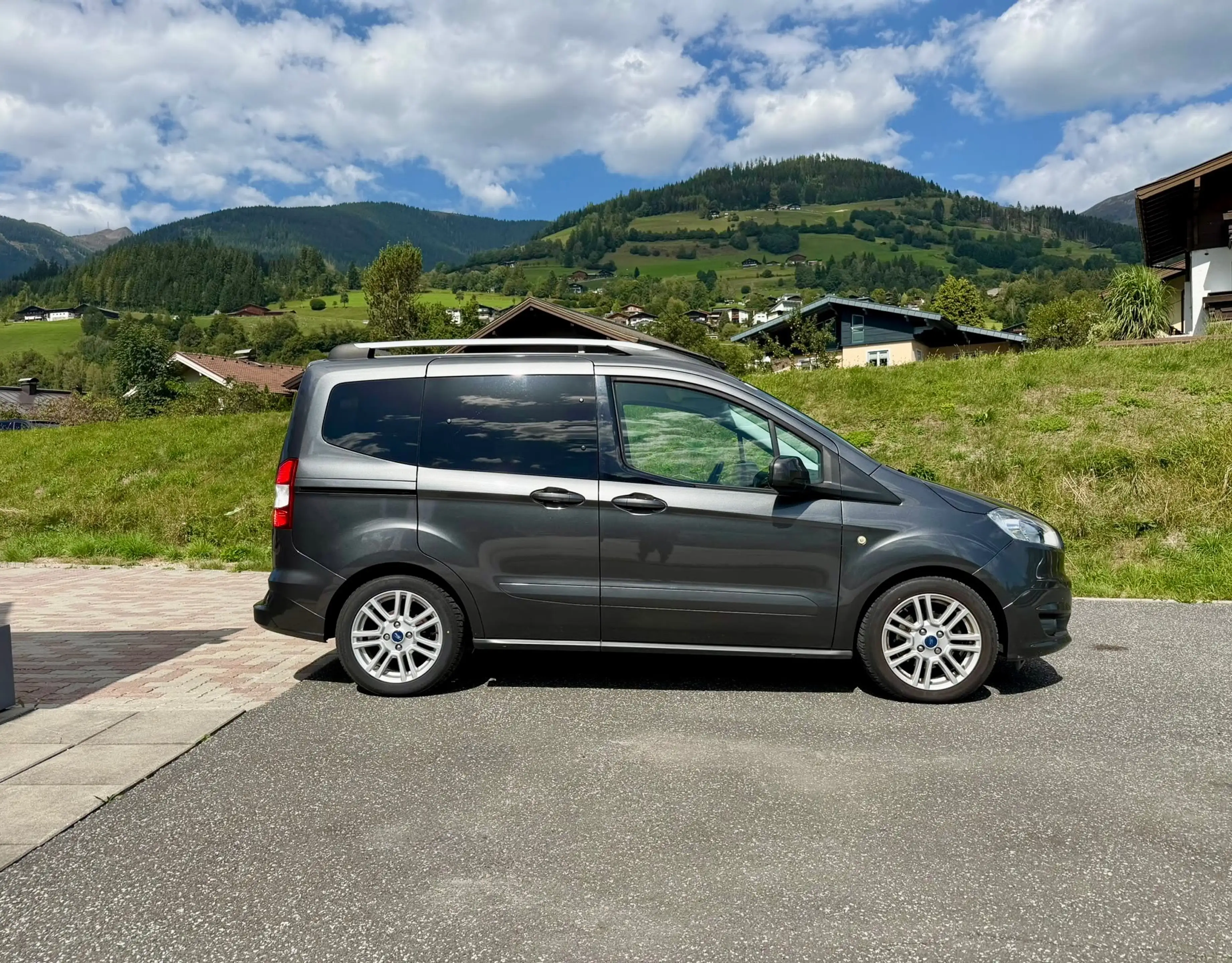 Ford Tourneo Courier Titanium *GARANTIE**FINANZIERUNG* — photo 5