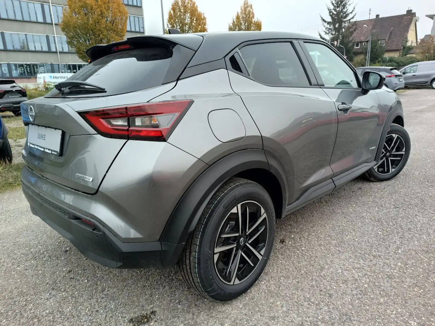 Nissan Juke MY24 Hybrid N-CONNECTA Tech Winter Grau - 2