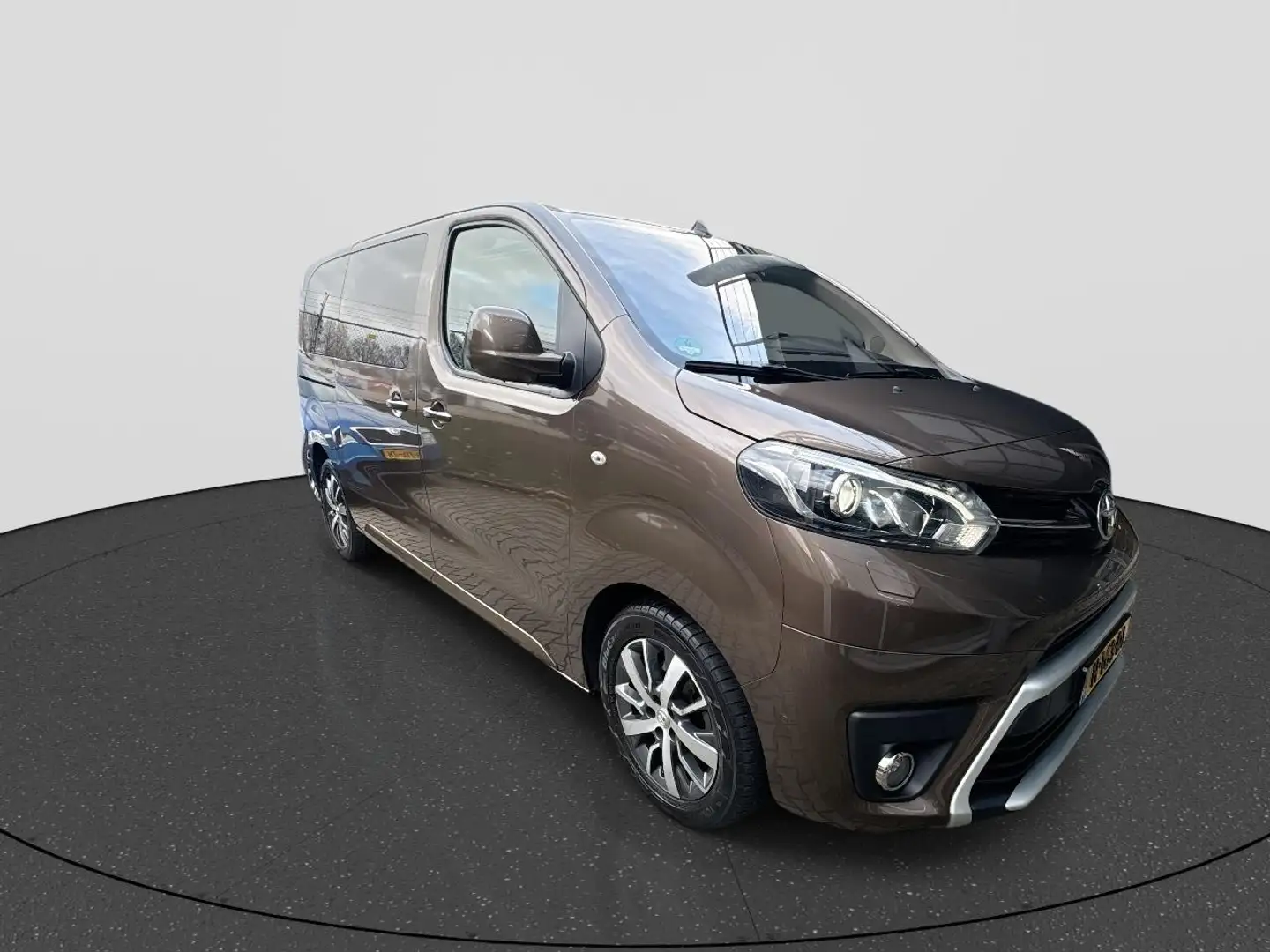 Toyota Proace Verso 1.5 D-4D Dynamic Medium | Rijklaar | 8-Perso Brun - 2