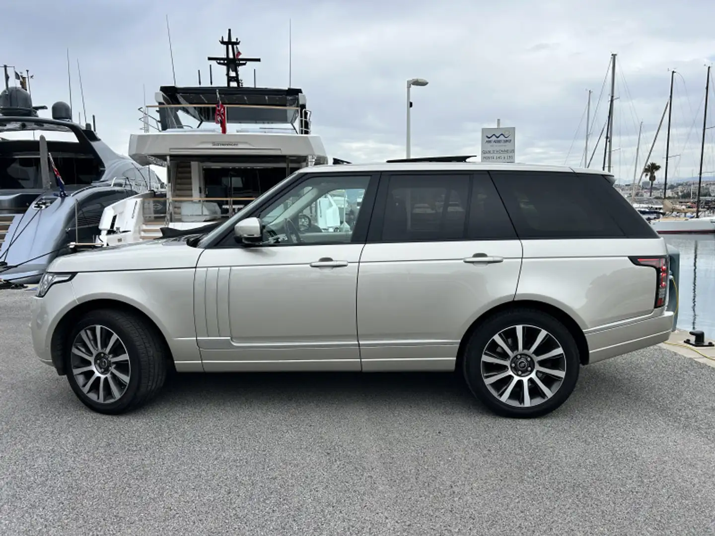 Land Rover Range Rover 3.0 TDV6 AUTOBIOGRAPHY Beige - 2