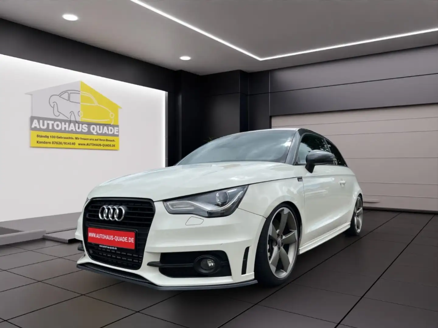 Audi A1 2,0l 200KW (272PS) S line Sportpaket 17 Zoll Sinte Білий - 1