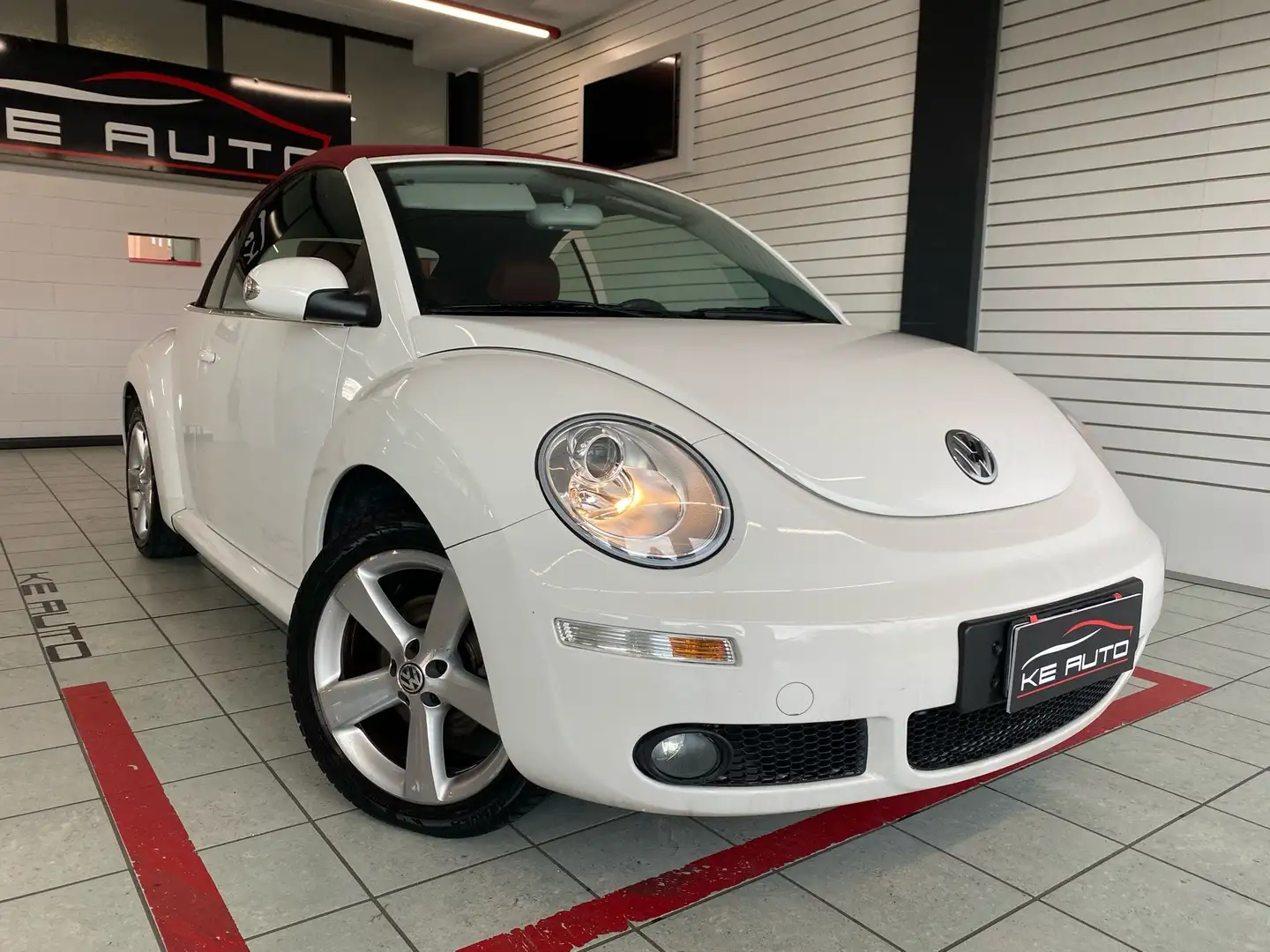 Volkswagen New Beetle Cabrio 1.6 limited Red Edition Beyaz - 2