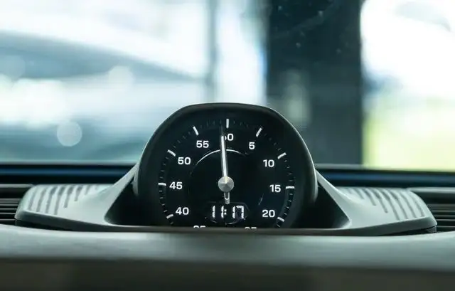 Porsche Cayenne view 9