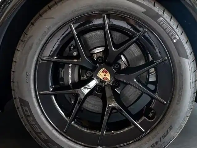 Porsche Cayenne view 6