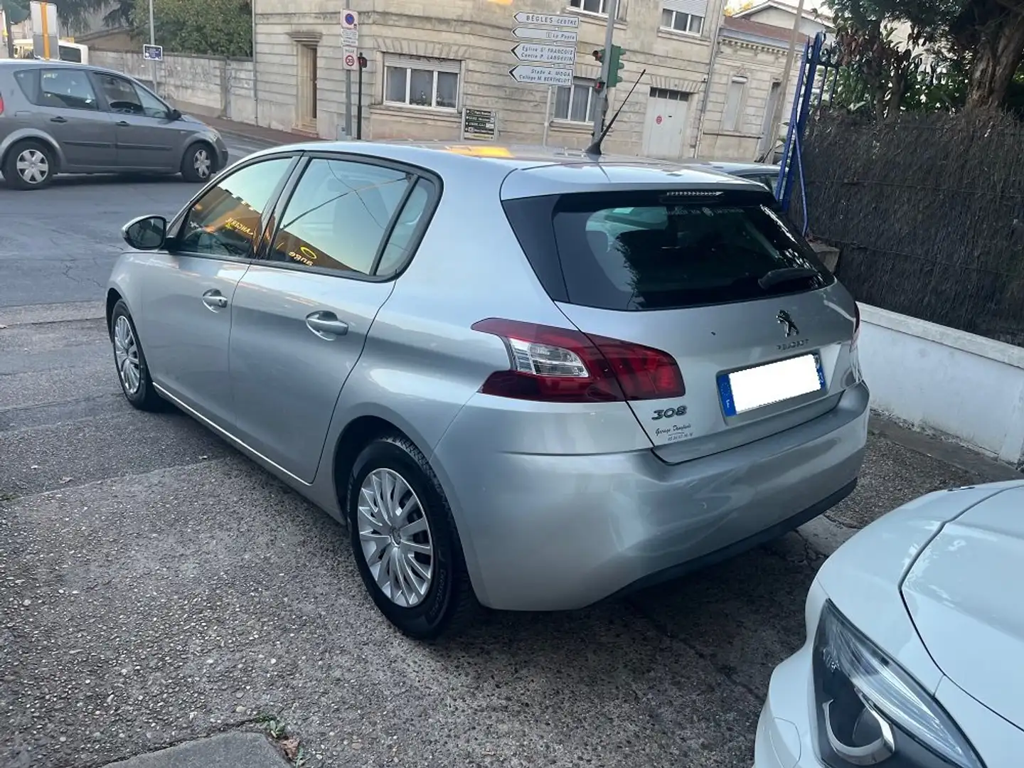 Peugeot 308 308 1.6 HDi 92ch FAP BVM5 Active - 2