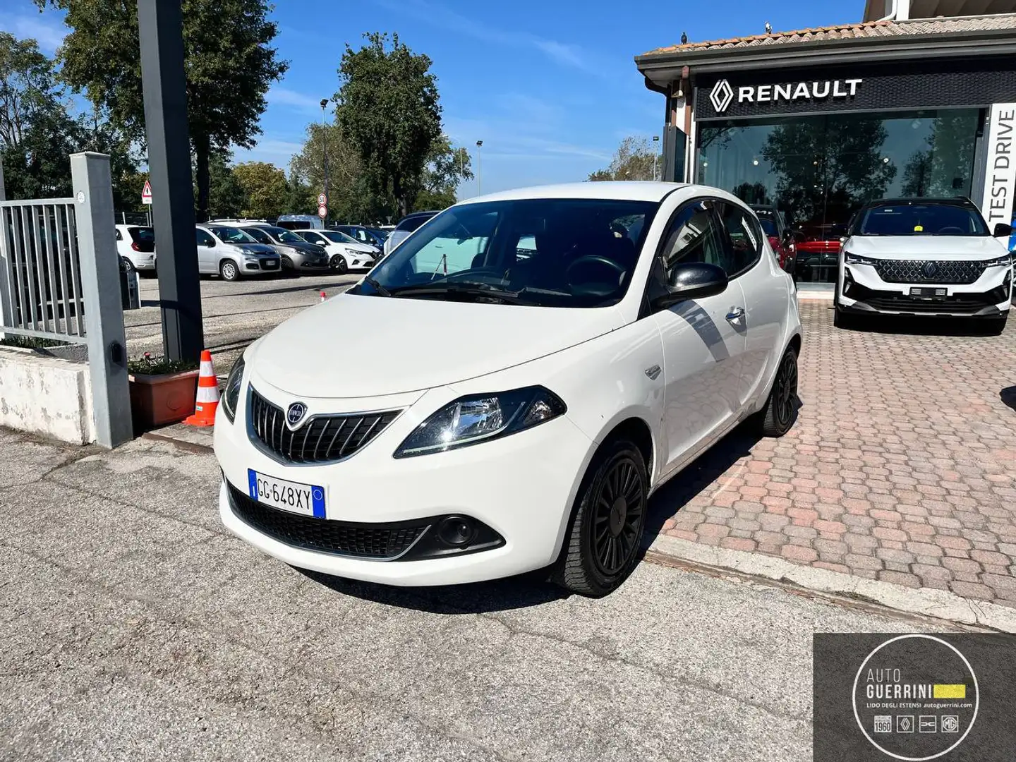 Lancia Ypsilon Ypsilon 1.0 FireFly 5 porte S&S Hybrid Ecochic Si Bianco - 1
