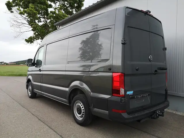 Volkswagen Crafter Kastenwagen Kasten 35 mittellang Hochda... Ansicht 2