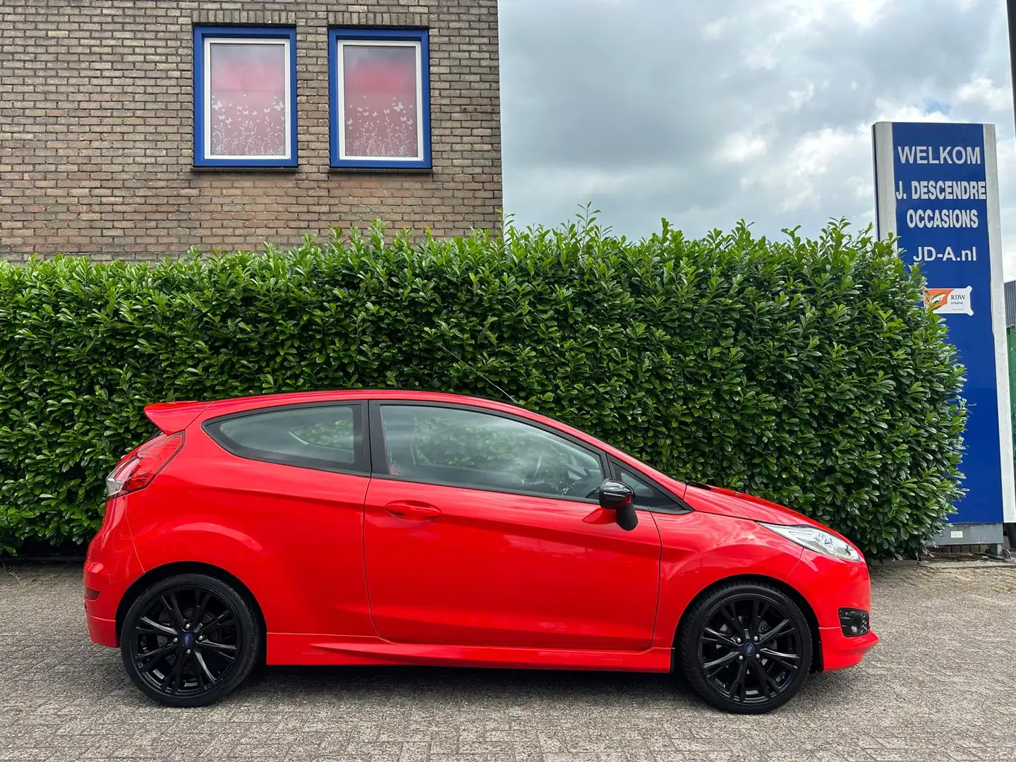 Ford Fiesta 1.0 EcoBoost Red Edition ST-Line, Climate C, Cruis Rot - 2