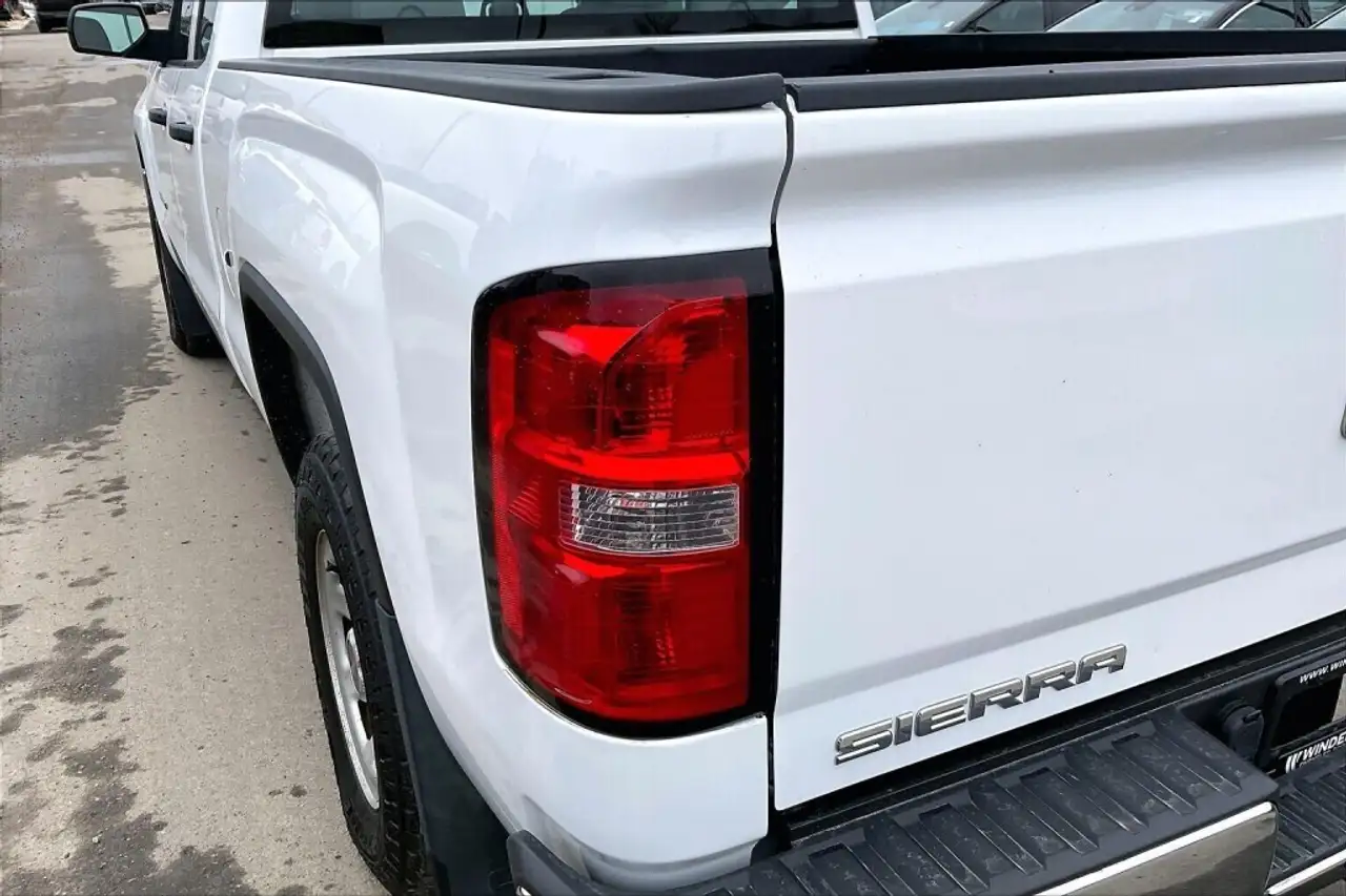 GMC Sierra 1500 снимка GMC Sierra 1500