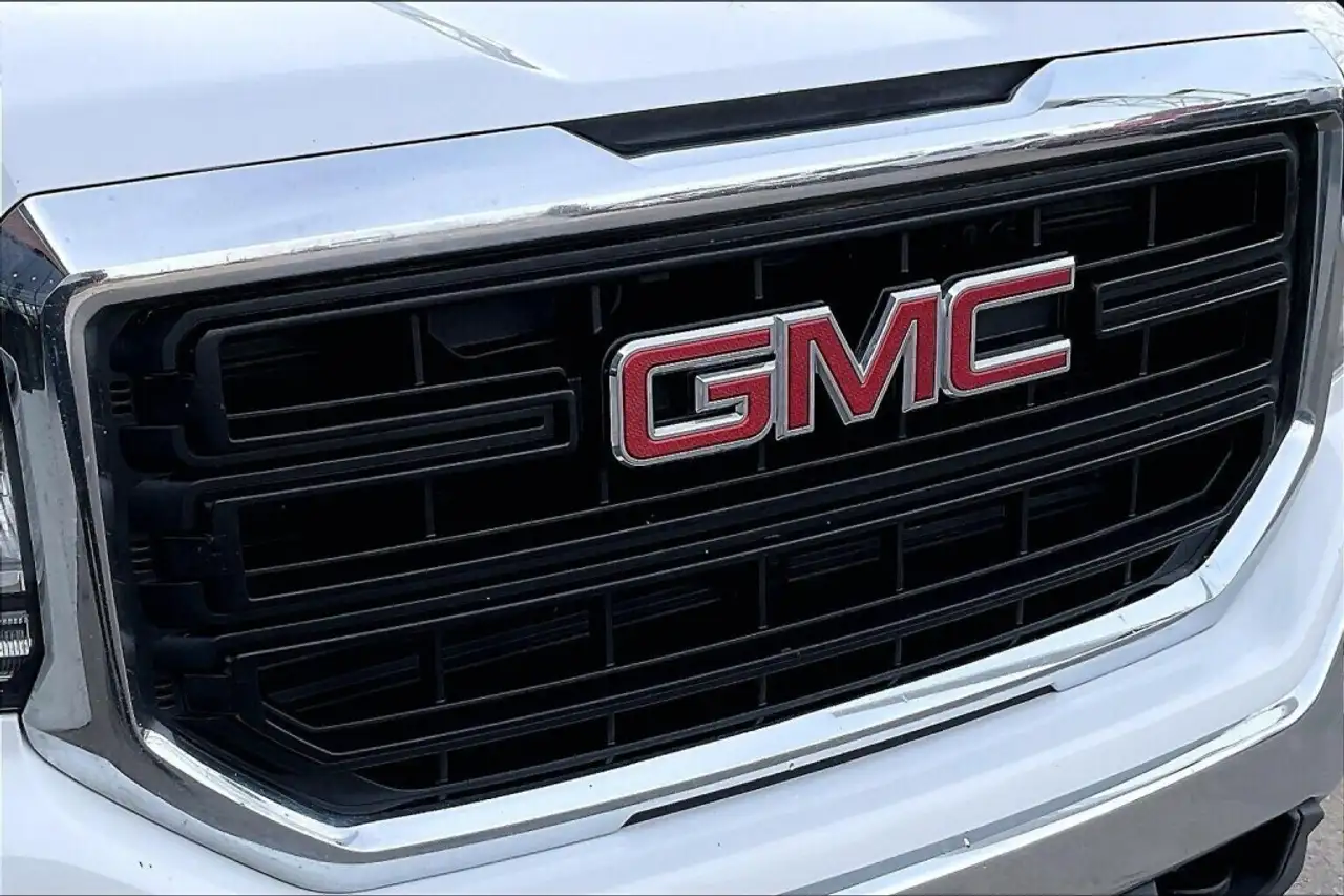 GMC Sierra 1500 снимка GMC Sierra 1500
