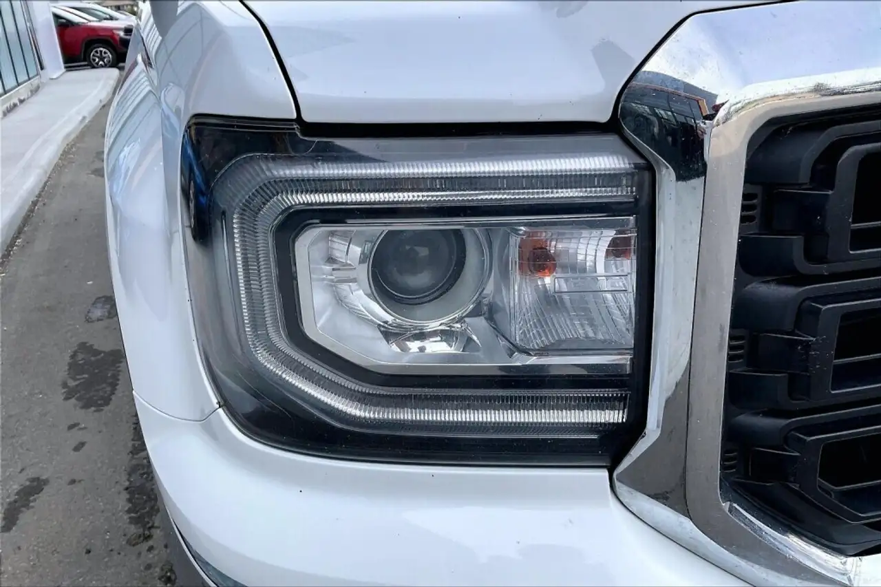 GMC Sierra 1500 photo GMC Sierra 1500