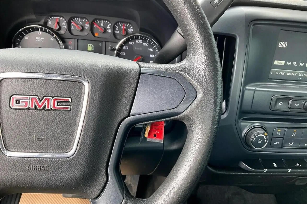 GMC Sierra 1500 снимка GMC Sierra 1500