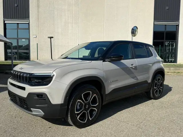Jeep Avenger main image