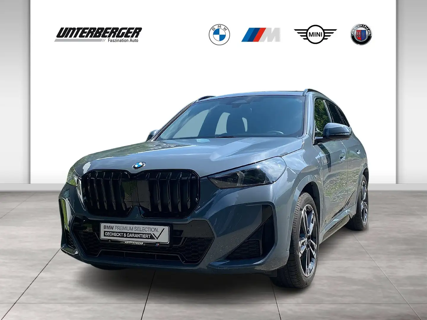 BMW X1 sDrive20i M-Sport Pro, AHK, Pano, eSIM Gris - 1
